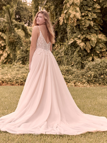 Abiti da sposa rosa cipria 2025